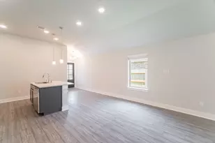 10696 Wild Chives, Conroe, TX 77385 - Photo 12