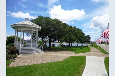 1002 Staples Avenue, Seabrook, TX 77586 - Photo 26