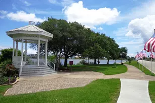 1002 Staples Ave, Seabrook, TX 77586 - Photo 26