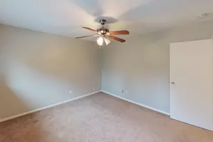 13 Hickorybark Dr, The Woodlands, TX 77381 - Photo 12
