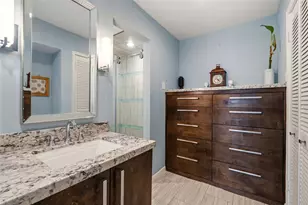 16203 Longvale Dr, Houston, TX 77059 - Photo 34