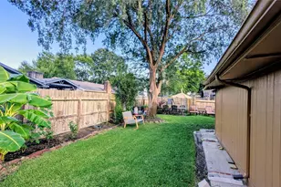 7307 La Granada Dr, Houston, TX 77083 - Photo 24