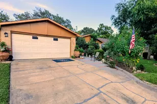 7307 La Granada Dr, Houston, TX 77083 - Photo 2