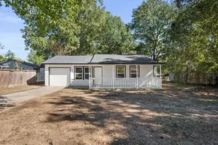 506 Worsham St, Montgomery, TX 77316 - Photo 4