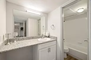 10101 Forum Park Dr, Houston, TX 77036 - Photo 18