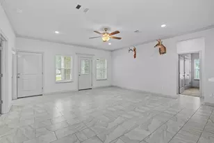 46 Nelson Ct, Jones Creek, TX 77541 - Photo 6
