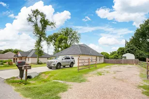 46 Nelson Ct, Jones Creek, TX 77541 - Photo 34
