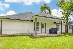 46 Nelson Ct, Jones Creek, TX 77541 - Photo 30
