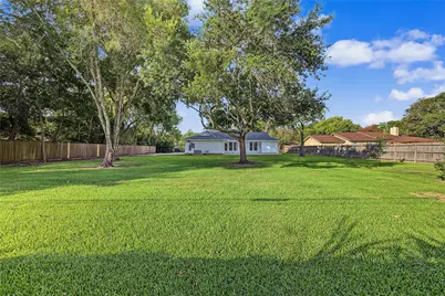 18307 Kings Row, Webster, TX 77058 - Photo 46