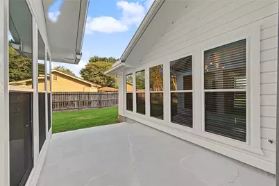 18307 Kings Row, Webster, TX 77058 - Photo 42