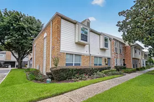 10383 Briar Forest Dr, Houston, TX 77042 - Photo 2
