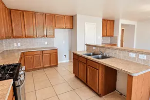 315 Remington Bridge Dr, Houston, TX 77073 - Photo 2