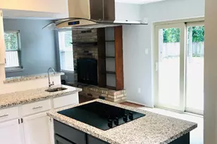 29021 Cherrywood Ln, Shenandoah, TX 77381 - Photo 6