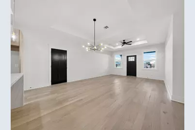 5619 Chapman Street, Houston, TX 77009 - Photo 10