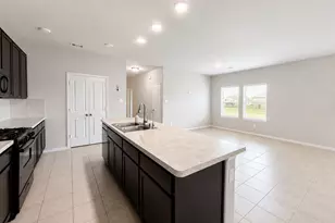 2805 Coral Dr, Texas City, TX 77591 - Photo 12