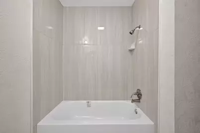 14315 Lourdes Drive, Houston, TX 77049 - Photo 10