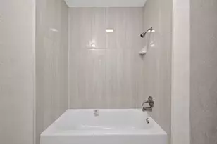 14315 Lourdes Dr, Houston, TX 77049 - Photo 10