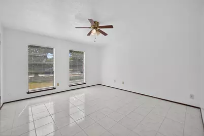 14315 Lourdes Drive, Houston, TX 77049 - Photo 6