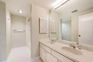 5001 Woodway Dr, Houston, TX 77056 - Photo 22