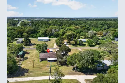 727 Cindy Lane, Cove, TX 77523 - Photo 2