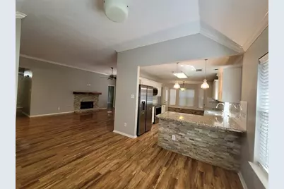 8011 Aspen Court, Baytown, TX 77523 - Photo 6