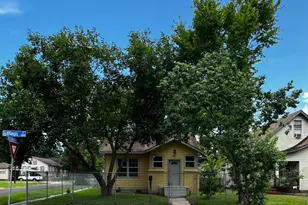 3401 Illinois St, Baytown, TX 77520 - Photo 2