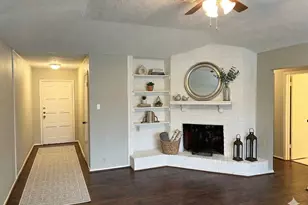 10310 Overview Dr, Sugar Land, TX 77498 - Photo 4