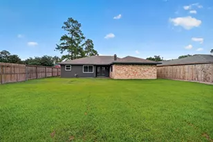 9715 Seeker St, Houston, TX 77078 - Photo 26