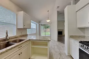 1915 Creston Dr, Spring, TX 77386 - Photo 6