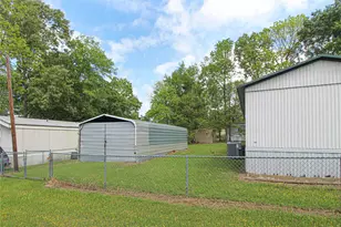 228 Aspen, Livingston, TX 77351 - Photo 8