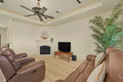 13610 Windlass Circle, Galveston, TX 77554 - Photo 10