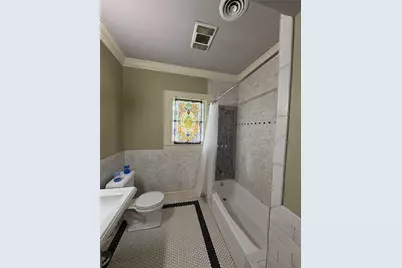 643 E 10th 1/2 Street, Houston, TX 77008 - Photo 8
