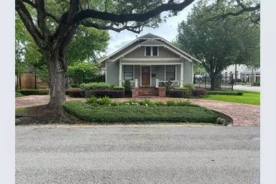 643 E 10th 1/2 Street, Houston, TX 77008 - Photo 1