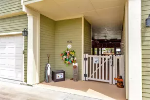 1522 Windsong Way, Tiki Island, TX 77554 - Photo 4