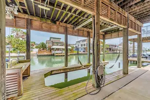 1522 Windsong Way, Tiki Island, TX 77554 - Photo 44