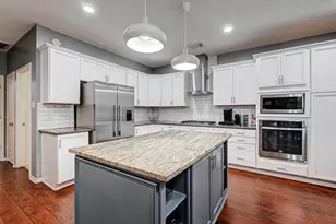19 Heather Wisp Pl, The Woodlands, TX 77381 - Photo 4