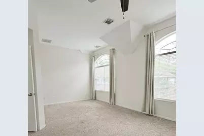 19 Heather Wisp Place, The Woodlands, TX 77381 - Photo 8