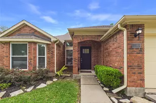 1210 Berkeley Lake Ln, Houston, TX 77062 - Photo 2