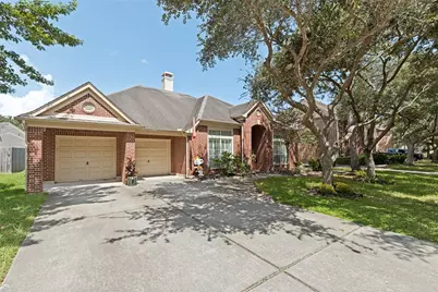 2913 Autumn Creek Drive, Friendswood, TX 77546 - Photo 2