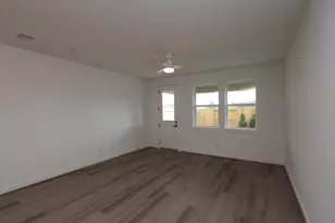 29531 Pondview Dr, Waller, TX 77484 - Photo 4