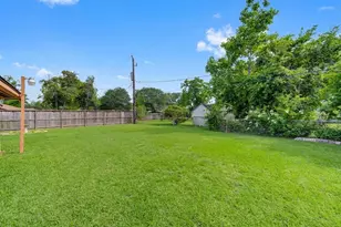 4119 Lou Anne Ln, Houston, TX 77092 - Photo 22