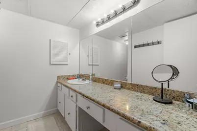 357 N Post Oak Lane #217, Houston, TX 77024 - Photo 6