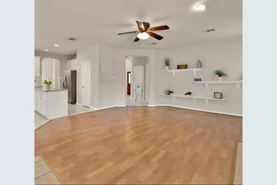 30 Hidden Meadow Drive, The Woodlands, TX 77382 - Photo 10