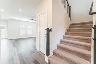 10313 S Goshawk Trl, Conroe, TX 77385 - Photo 4
