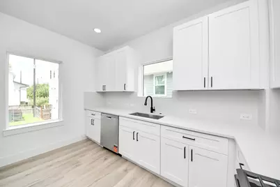 4410 Allen Street #A, Houston, TX 77007 - Photo 12