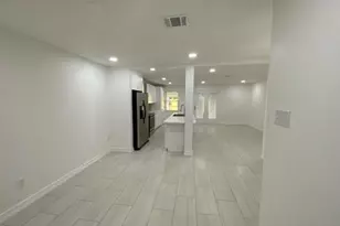 11319 Lockgate Ln, Houston, TX 77048 - Photo 4