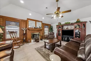 209 Bora Bora Dr, Tiki Island, TX 77554 - Photo 4