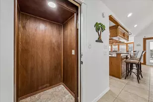 209 Bora Bora Dr, Tiki Island, TX 77554 - Photo 20