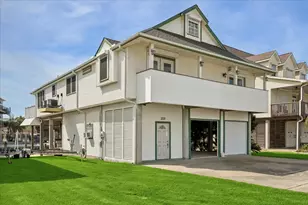 209 Bora Bora Dr, Tiki Island, TX 77554 - Photo 2