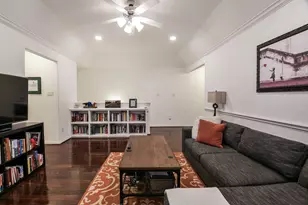 1111 W 26th St, Houston, TX 77008 - Photo 16